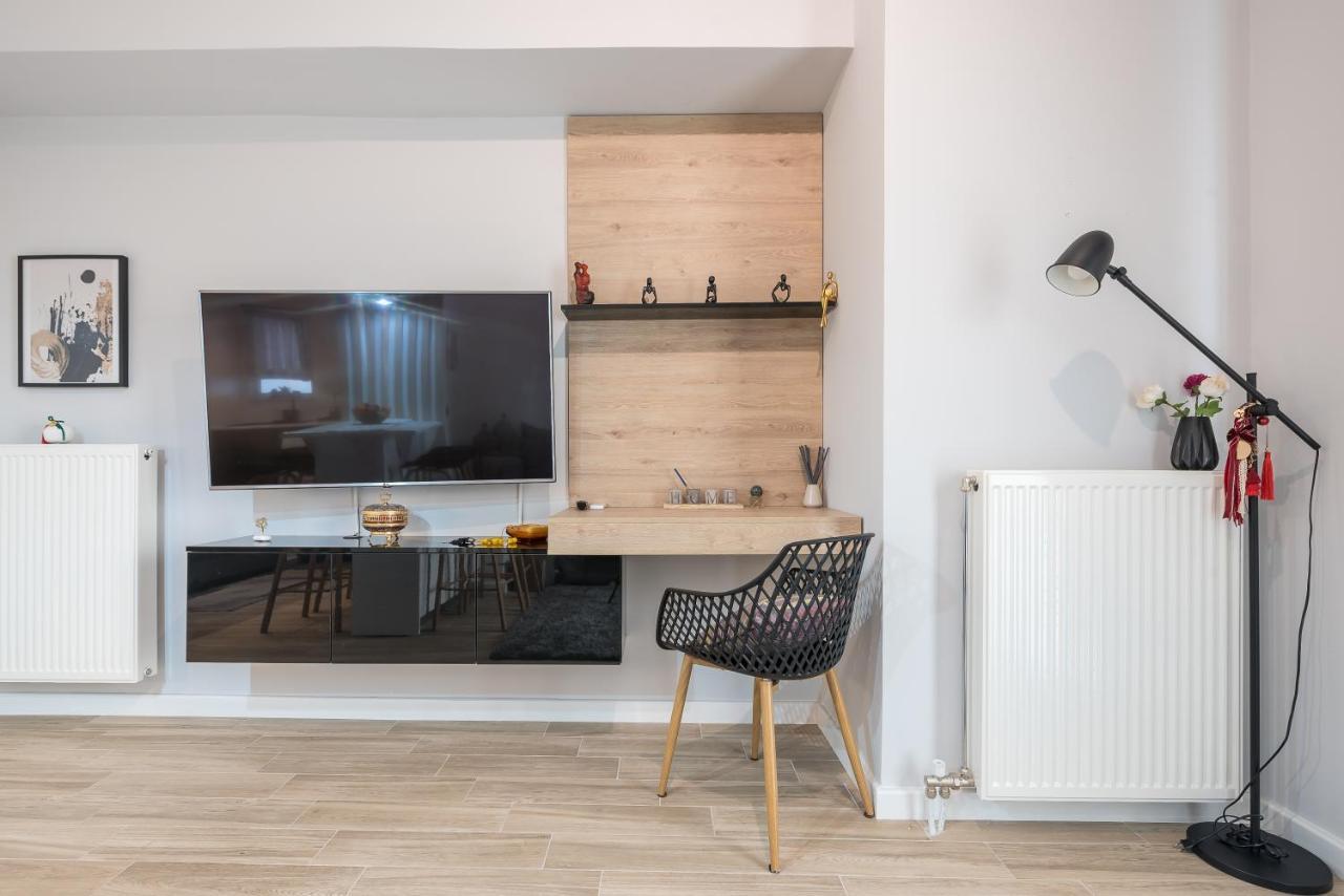 Comfy And Modern Apartment Atena Exterior foto